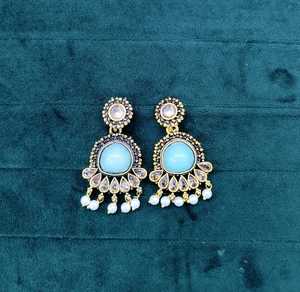 Joyería de moda Pendiente de mujer Estilo indio Sombra Pendientes de oro Diseño para mujeres y niñas Joyería tradicional - Product Image 1