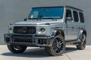 Mercedes-Benz Classe G AMG G 63 4MATIC 4 portes SUV 2025 : Redéfini - Product Image 2