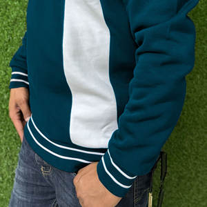 OEM Best-seller Sweatshirts 100% coton pour hommes Conception personnalisée sans capuche Poche surdimensionnée Impression en silicone Fourniture ODM pour garçons - Product Image 3