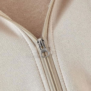 Sudaderas con Capucha y Cierre para Mujer, Cómodas para Invierno, con Bolsillos Delanteros, Ecológicas y Transpirables, Colores y Logotipo Personalizables, Venta al Por Mayor - Product Image 3