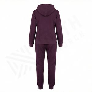 Conjunto Deportivo Ajustado para Mujer, Ropa Deportiva Informal, Atuendo de Gimnasio, Color Personalizado, Traje para Correr, Ropa Deportiva Premium - Product Image 2