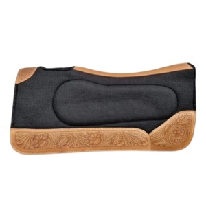 Almohadilla de sillín de caballo profesional Premium 32 "L X 31" W Tela de fieltro de diseño clásico Color personalizado Logotipo personalizado Portátil Cómodo - Product Image 5