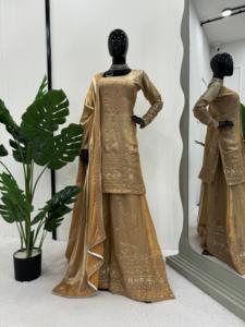 Beau haut de fête-Plazzo et Dupatta avec fil avec travail de séquence - Product Image 3