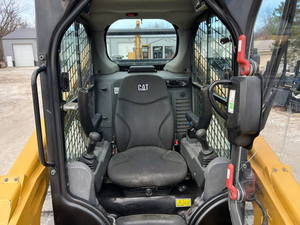 รถตักล้อยาง CAT 289D3 สภาพดีเยี่ยม พร้อมใช้งาน - Product Image 3