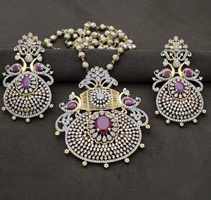 Ensemble de pendentifs de luxe en or blanc avec de longues boucles d'oreilles en zircon pour les occasions spéciales et les fêtes des femmes - Product Image 2