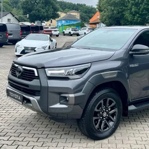 2023 Toyota Hilux GCC modello usato aspirare pick-up automatico ACC Cruise Control Euro6 luci di emissione R20 pneumatici sedili <span class=keywords><strong>in</strong></span> pelle GCC