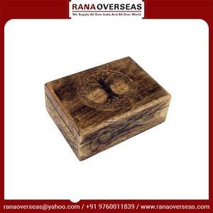 Boîte à souvenirs de trésor en bois sculpté religieux fait à la main pour bagues collier bracelets montres et boucles d'oreilles 9x6x4 pouces - Product Image 6