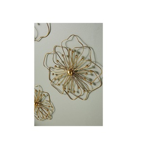 Colgantes de pared de metal de estilo hermoso, decoración de pared, arte de pared de aluminio para el hogar, Hotel, lujo, hecho a mano a precios bajos de la India - Product Image 6