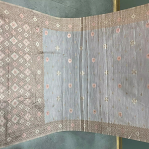 Sari traditionnel pour femmes en viscose à feuilles persistantes Sarang-sans rides et évacuant l'humidité pour les occasions de fête - Product Image 1