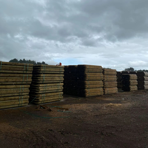 Mango de Escoba de Madera Barato Hecho en Sudáfrica - Product Image 1