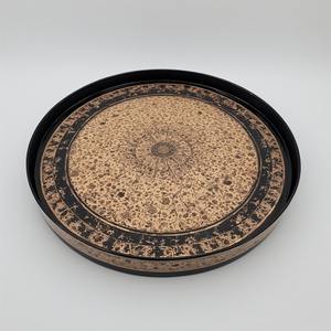 Placa de cargador de hierro rosa de ópalo, tonos rosas brillantes, borde dorado cepillado, diseño Art Deco ligero para ocasiones románticas - Product Image 6