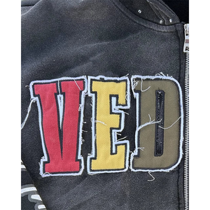 Sudadera con Capucha y Cremallera para Hombre, Personalizada al por Mayor, de Alta Calidad, con Apliques Bordados, Pedrería, Lavado Ácido y Efecto Desgastado por el Sol - Product Image 5