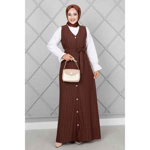 Conjunto de chaleco Hijab con botones delanteros Marrón - Product Image 2