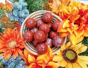 Gran oferta de piedras naturales, cristales de esfera de jaspe rojo tallados a mano pulidos 50-60mm, curación Feng Shui para decoración del hogar, meditación - Product Image 2