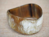 Bracelet en corne de buffle moderne, éco-responsable, fait main, noir, artisanat indien ZUBAIR NOOR HANDICRAFTS, fabriqué en Inde