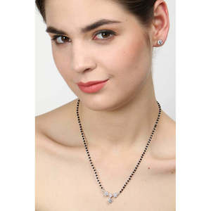 Compre un Conjunto de Mangalsutra de Plata Pura, Joyería Fina con Diamante de Corte Esmeralda Chapado en Oro, para Regalo de Boda o Fiesta para Esposa - Product Image 5