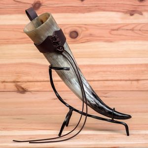 Corne à boire finie antique avec support Sifflet de buffle poli Fabricant indien Fournisseur en gros pour l'occasion de Noël - Product Image 1