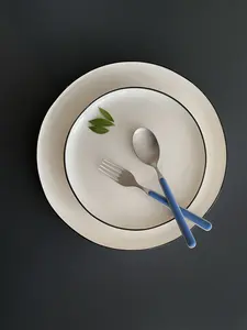 Ensemble de 5 couverts en acier inoxydable avec poignée en résine bleue, parfaits pour les mariages, les restaurants et les repas élégants. - Product Image 3