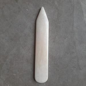 Pliable en os naturel poli, outil essentiel pour la reliure, le pliage, les souvenirs, le style nautique et animalier - Product Image 1