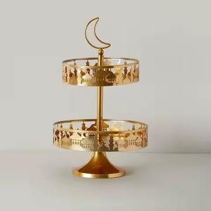 Elegante Soporte Redondo para Tartas Hecho a Mano y Ecológico con Acabado Dorado de Aluminio para Decoración de Mesa y Servir Pasteles - Product Image 2