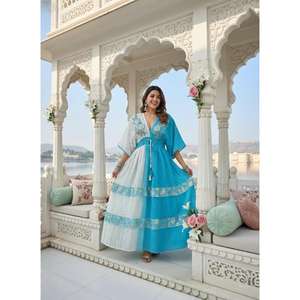 Robe maxi kaftan brodée bleu et blanc pour femmes, tenue ethnique de villégiature, robe longue avec ceinture à nouer à glands - Product Image 6