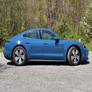 El Porsche Taycan 2021 Más Genial - Product Image 3