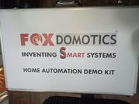 Interrupteur intelligent WiFi pour maison connectée Fox Domotics avec panneau en verre trempé 12A 230V, commande vocale Google et Alexa