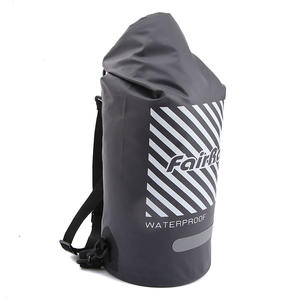 Bolsa de almacenamiento impermeable para motocicleta - Product Image 1