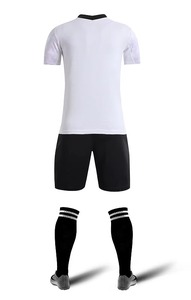 Maillot de football personnalisé à manches courtes, respirant, 100 % polyester, nouveau style 2025, vente chaude - Product Image 4
