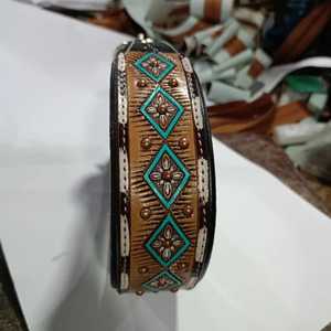 Collier de chien en cuir de haute qualité rembourré souple avec nouveau design - Product Image 1