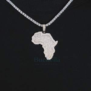 Venta al por mayor 925 plata esterlina VVS Moissanite diamante Iced Out África mapa colgante estilo Hip Hop chapado en oro blanco para los hombres - Product Image 1