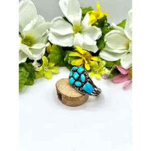 Bracelet manchette artisanal en turquoise bleue de la montagne et argent sterling, style Navajo ancien, bijou de collection culturel - Product Image 3
