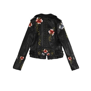 Blouson Moto Femme 2026 en Cuir Véritable Noir avec Broderie Florale, Fermeture Éclair, Coupe Courte, Col Rabattu, Manches Longues - Product Image 6