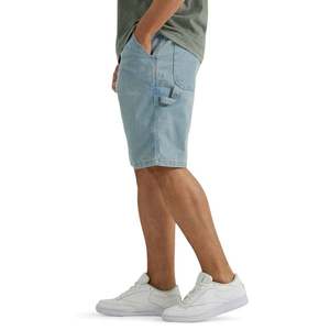 Short en jean d'été pour homme. Un article commun en été. Simple dans le style. Convient pour les sorties et les voyages occasionnels. - Product Image 3