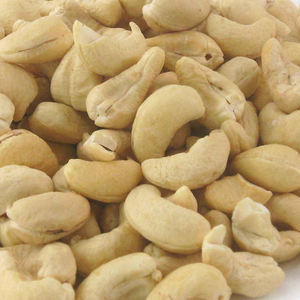 Vente en gros de collations de noix de cajou W180 crues faibles en gras du Vietnam - Product Image 1