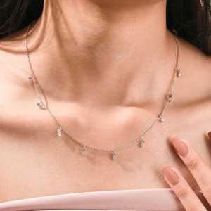 Collar con Colgante de Diamante de Laboratorio de Nueve Redondos de 0.90 Quilates, Joyería de Lujo de Oro Sólido para Bodas y Colección de Regalos Premium - Product Image 3