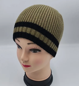 Gorro de punto de invierno con logotipo personalizado de alta calidad, gorro acrílico totalmente personalizable para hombres y mujeres, tela de imagen elegante bordada - Product Image 3