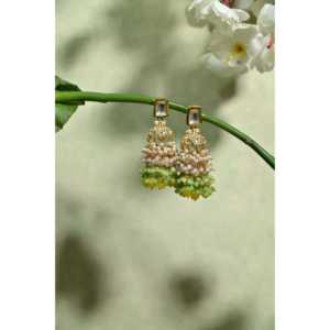 Boucles d'oreilles à la mode Jhumki perlées Kundan Jadau de couleur pastel - Product Image 3