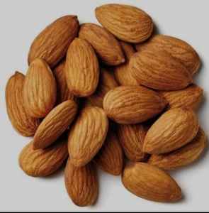 Noix d'amandes crues biologiques pour les collations, la cuisson et le fitness Recettes végétaliennes de haute qualité - Product Image 1