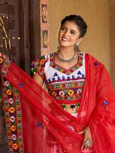 Nouvelle collection Festival Navratri Special Traditional Lehenga Choli pour les femmes disponibles au prix de gros - Product Image 3