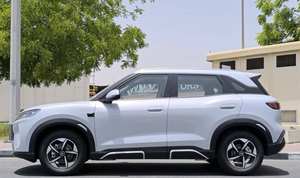 YUAN UP 2024-2025 EXCELLENT VÉHICULE ÉLECTRIQUE QUATRE ROUES MOTRICES EV avec une autonomie de 501-600 km et une puissance de 300 KW pour l'importation au Japon - Product Image 5