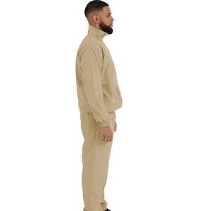 Conjunto de Chaqueta Cortavientos de Nailon para Hombre, Diseño Nuevo 2025, Manga Larga, Color Sólido, Fabricación en Fábrica, Precio Económico, Hecho en Pakistán - Product Image 2