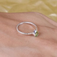 Anillo Clásico de Plata de Ley 925 Sólida con Peridoto Natural Brillante de Corte Pera, Engaste de Bisel, Martillado, para Fiesta, Vermeil Eternity