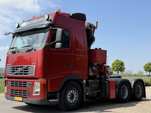 Camión Tractor Volvo FH440 6X2T FAL8.0 RADT-A8 Rojo Usado de 2007, Diésel de Servicio Pesado para Remolque, Transporte por Carretera, Cabezal de Remolque - Product Image 3