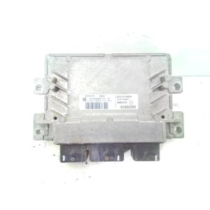 CENTRALIÈRE DE COMMANDE MOTEUR RENAULT Twingo II série 8201076690 D4F 772 Essence 1200 (07>14) - Product Image 1