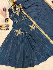 Conjunto de Kurta y Lehenga Azul, Top Ventas, Estilo Indio-Pakistaní, con Lentejuelas y Bordado Zari, para Bodas, Festividades y Uso Tradicional Femenino - Product Image 3