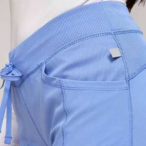 Nouveaux uniformes de travail pour femmes à col en V, design personnalisé, polyester et nylon, anti-froissement, tricotés, uniformes d'hôpital, fabrication - Product Image 6