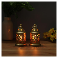 Lanterne en acier inoxydable de conception marocaine, fabriquée à la main, écologique, finition or brillant, haute, suspendue, pour mariage, maison, prix raisonnable