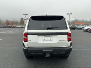 รถยนต์โตโยต้าแลนด์ครุยเซอร์ 4WD SUV ครอสโอเวอร์ ปี 2024 มือสอง สภาพดี - Product Image 5