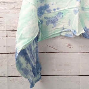 Camiseta de manga corta con cuello redondo en contraste de color Top corto holgado para mujer - Product Image 2